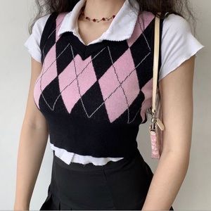 Sweater Vest in Pink Grid Argyle Pattern y2k vintage